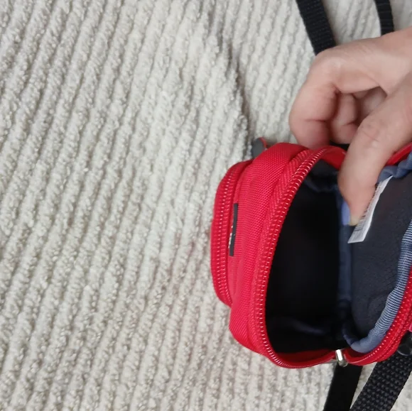 Digital Camera Case - Picture 5 of 9